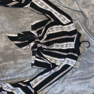 Long sleeve crop top